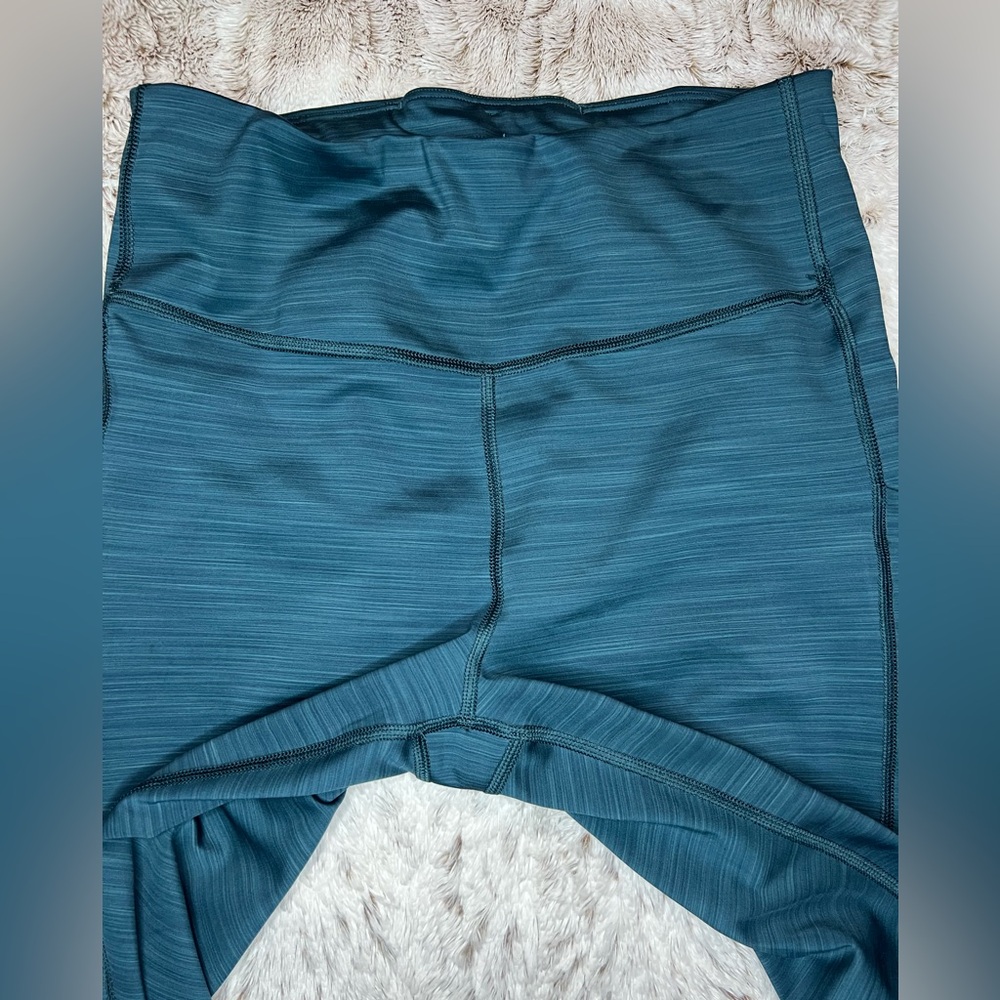 Athleta ULTIMATE STASH 7/8 TIGHT - Picture 4 of 5